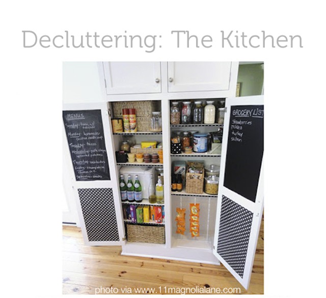 featureddeclutterclosets