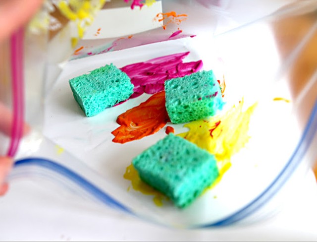 featuredmomtasticspongepaint3