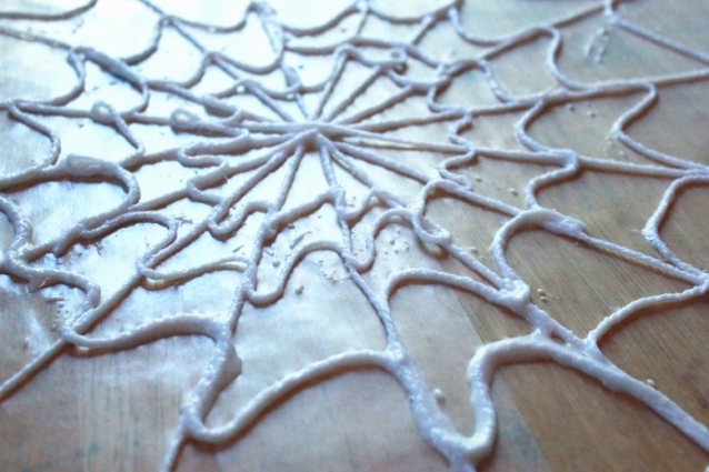 Yarn Spiderweb Craft for Kids 6